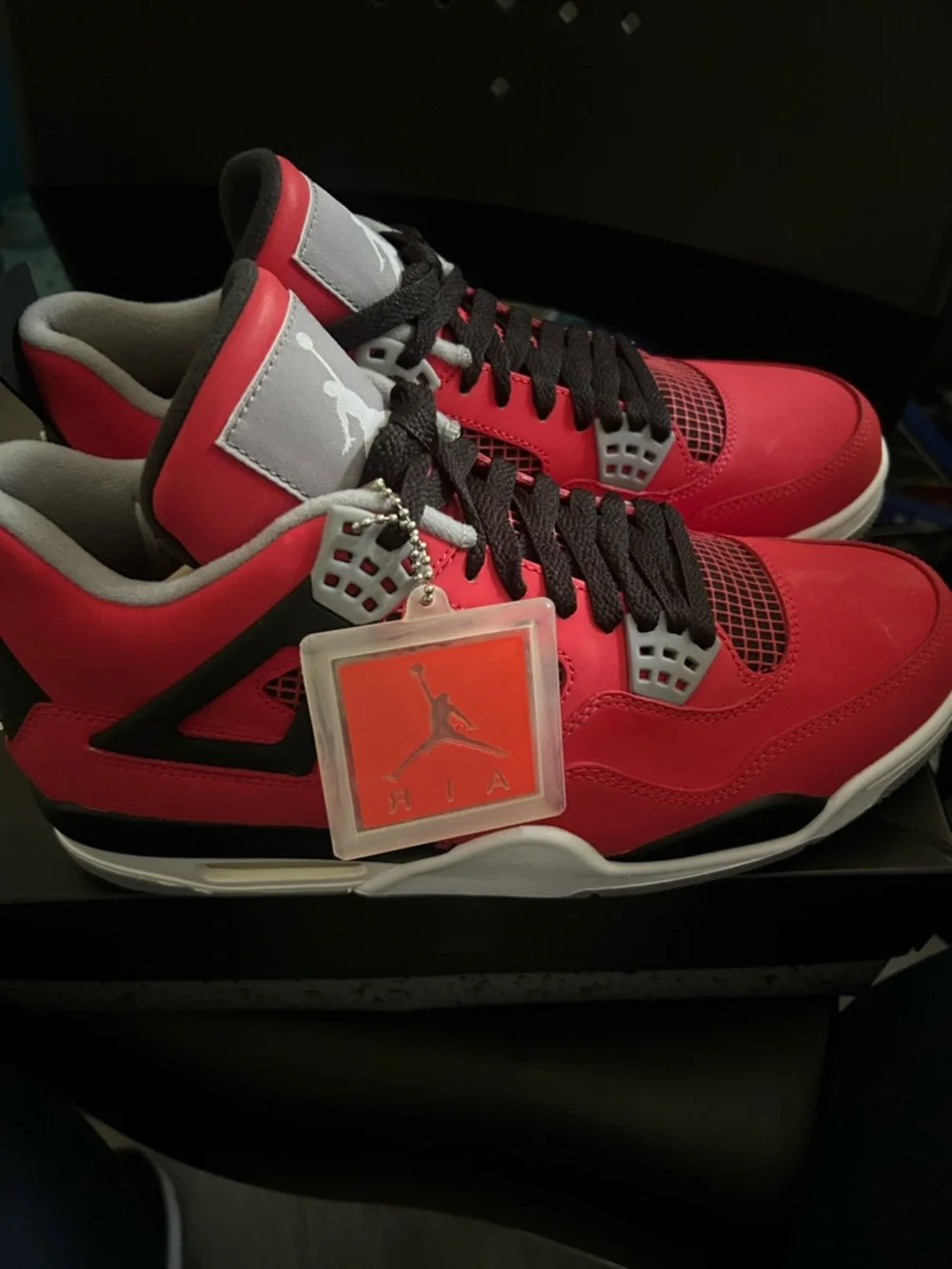 Air Jordan 4 Retro “Toro Bravo”